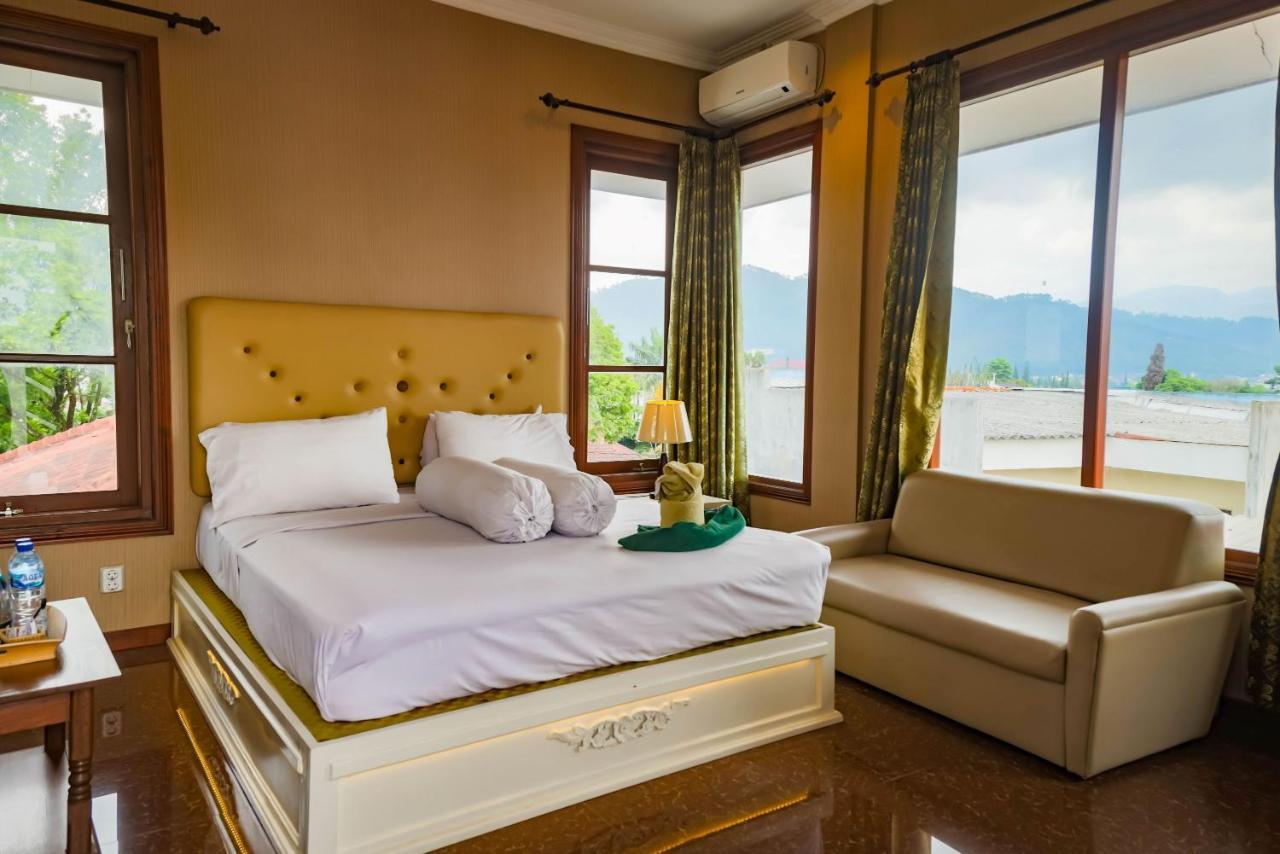 Family Hotel Gradia 1 Batu  Exterior photo