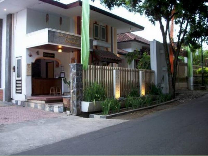 Family Hotel Gradia 1 Batu  Exterior photo